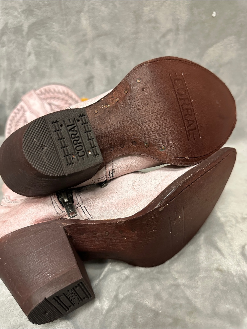 CORRAL Embroidered Western Boots Size 7 - Picture 6 of 9